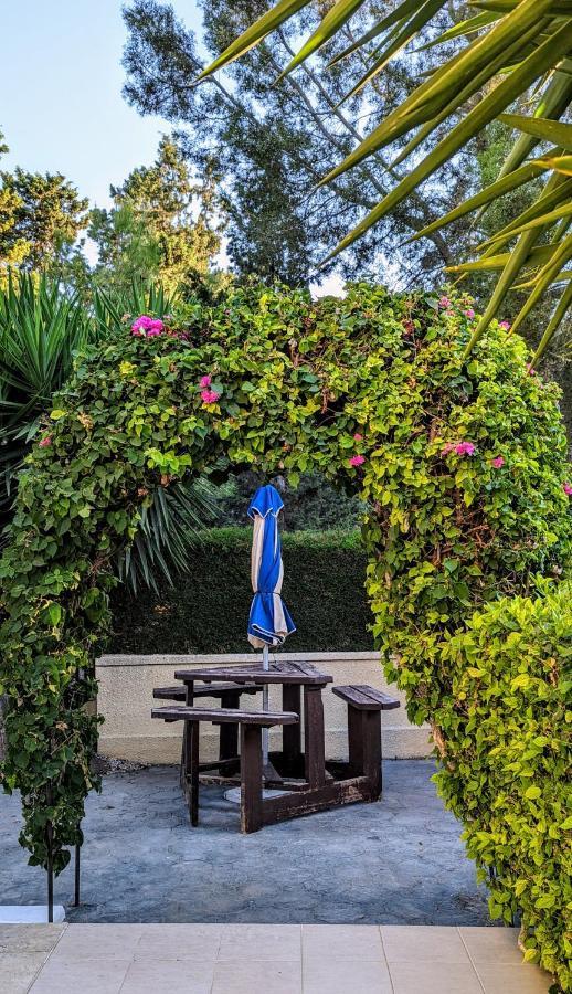 Stylish Garden Apartment At Paphos Harbour Zewnętrze zdjęcie