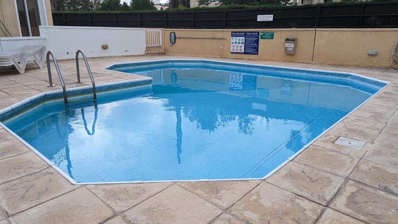 Stylish Garden Apartment At Paphos Harbour Zewnętrze zdjęcie