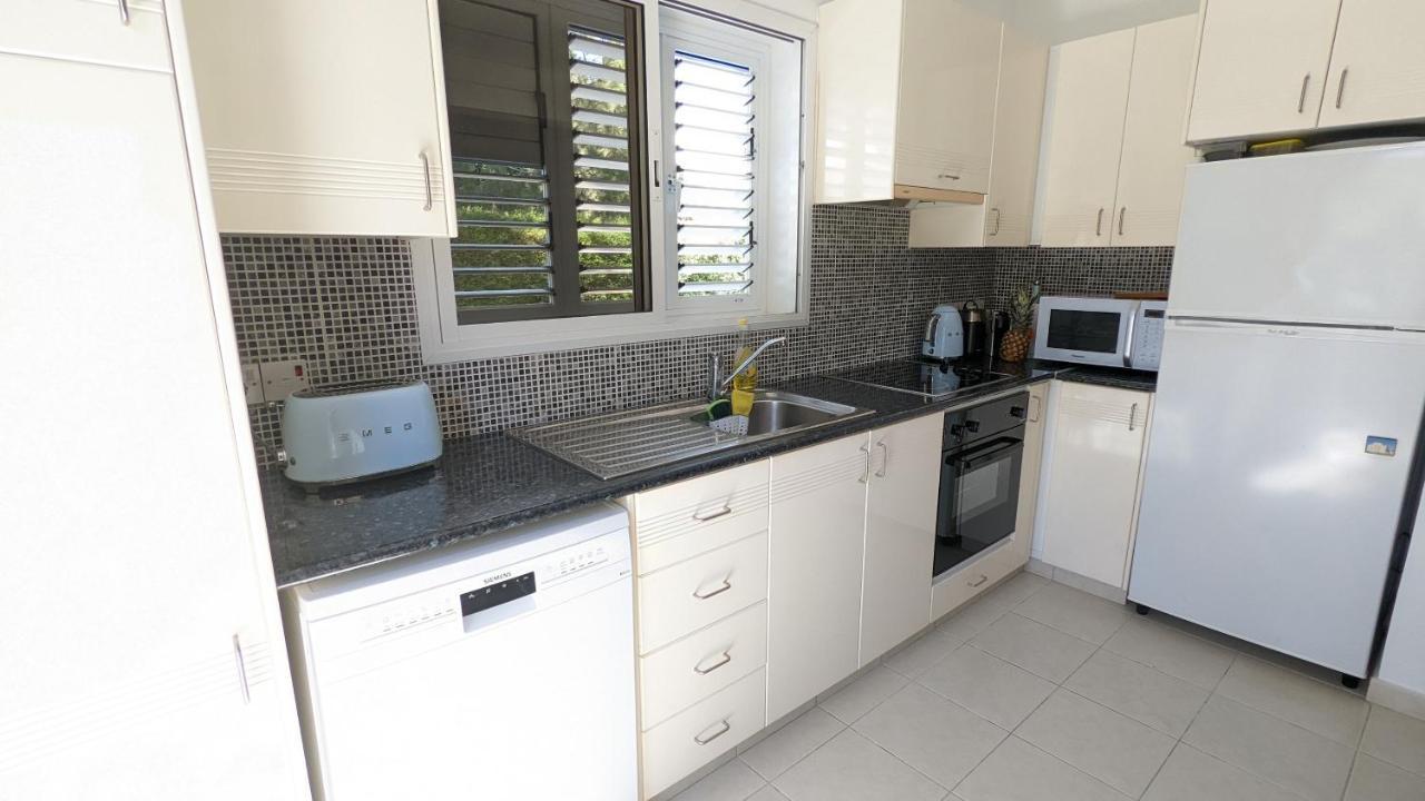 Stylish Garden Apartment At Paphos Harbour Zewnętrze zdjęcie